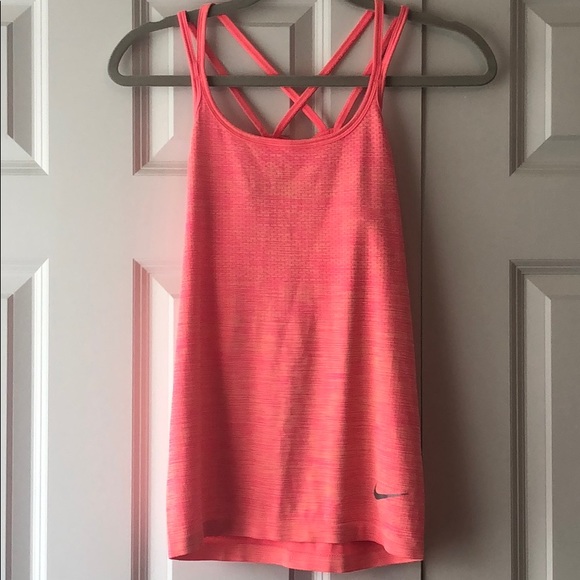Nike tank! - Picture 1 of 4